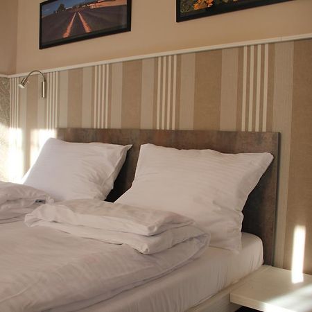 Downtown Skadarlija Apartment Beograd Bagian luar foto